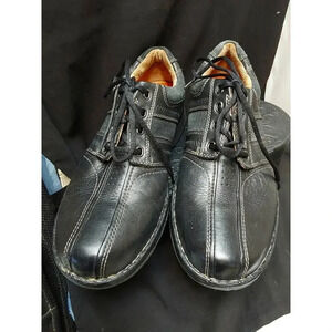 Mens Clark Walking Shoes Size 9W Black lace ups model 85021